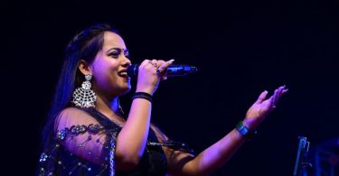 Mishmi tied the knot with her performance of Deva Ho Deva at the Bhojpal Festival Fair