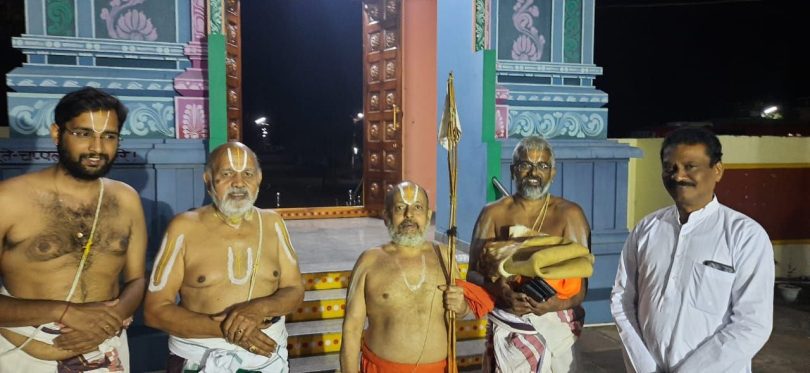 Swami Varah Mahadesikan of Shri Rangam reached Bhopal, received by Acharyas