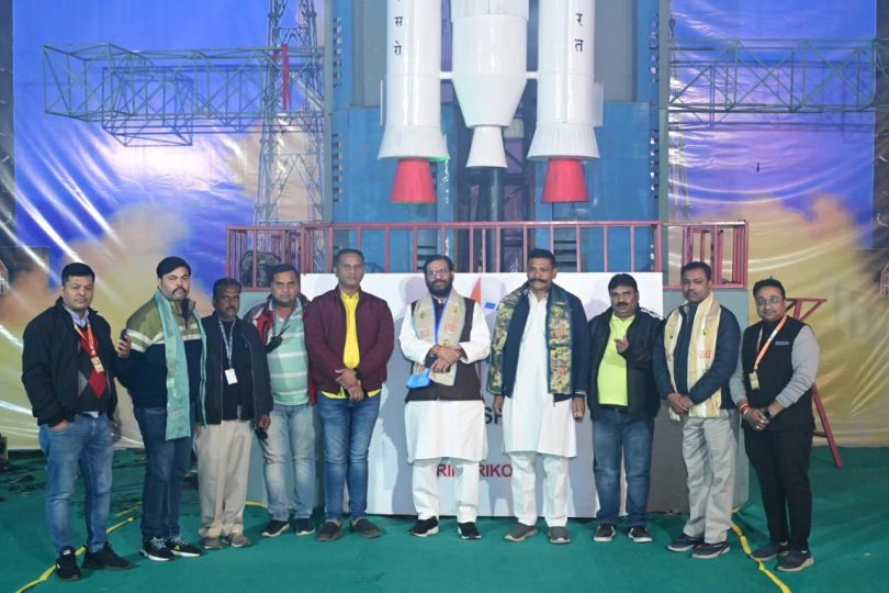 See the journey from Moon to Chandrayaan and 25 types of aliens in the fair